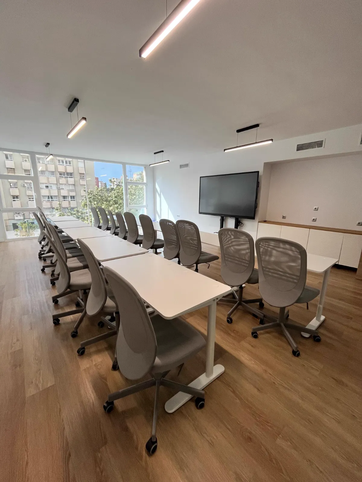 Office 4 (training room)
