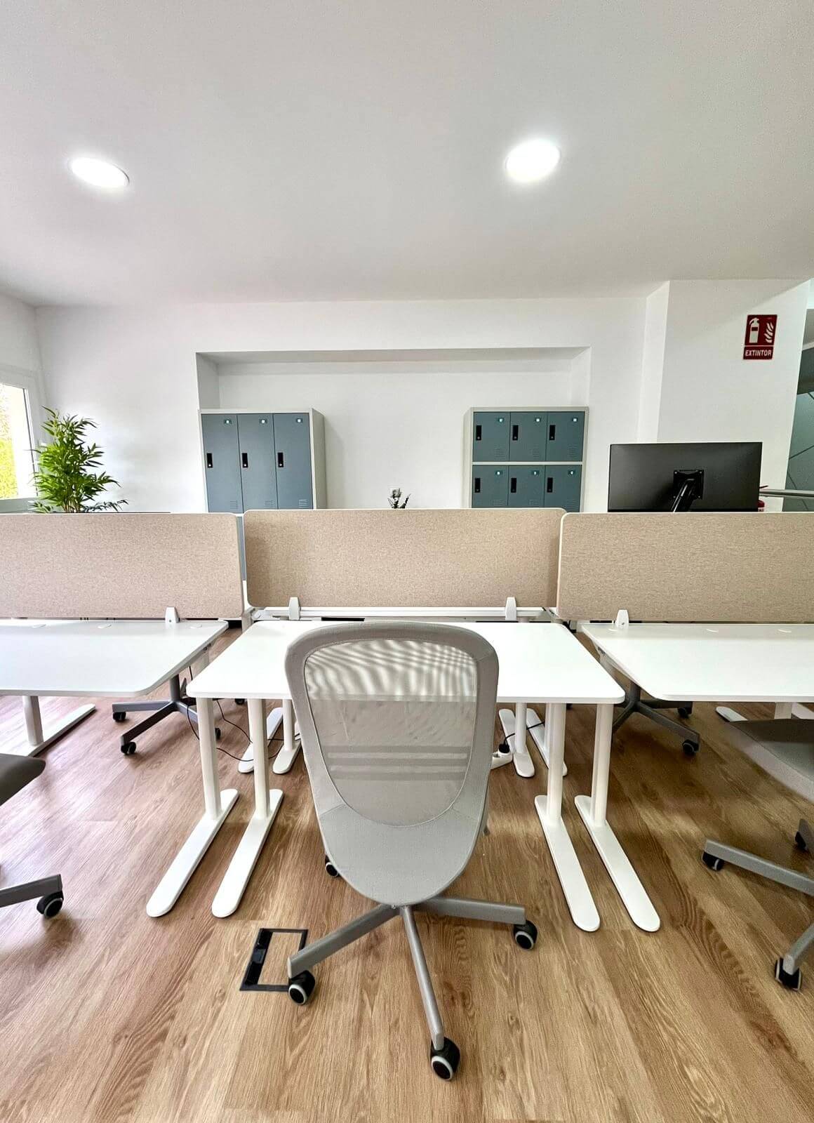 Puestos de trabajo en la zona compartida de Simur Spaces