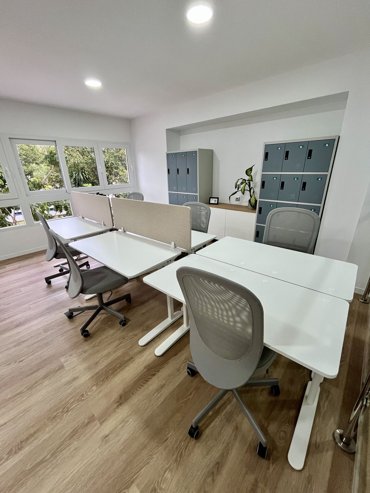 Puestos de trabajo en la zona compartida de Simur Spaces